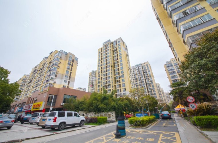 桂花园小区入口 桂花园小区入口