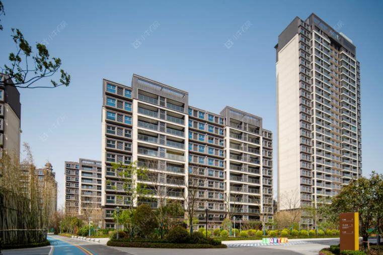 旭辉都会江来实景图