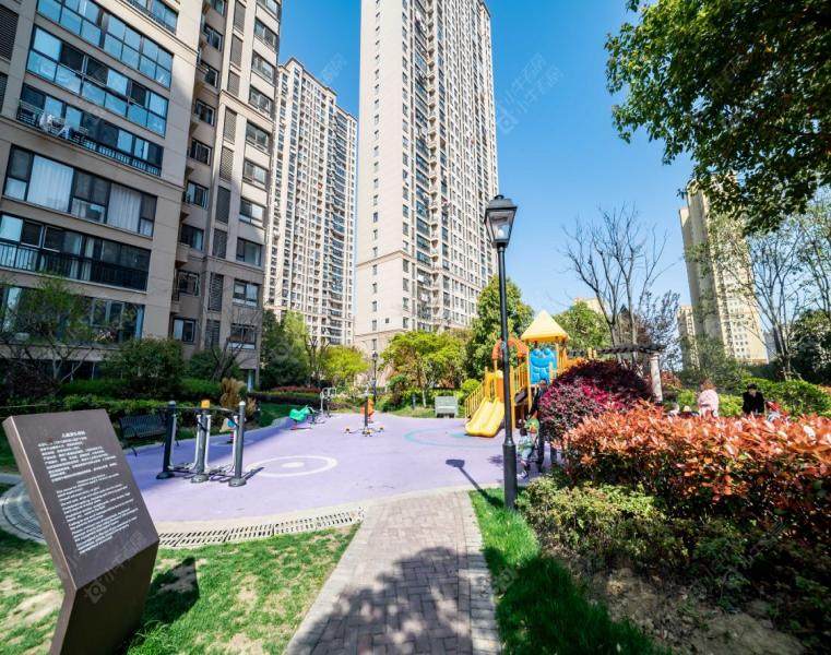 华润国际四期实景图 华润国际四期实景图