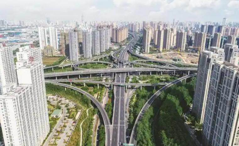 青阳路高架航拍图